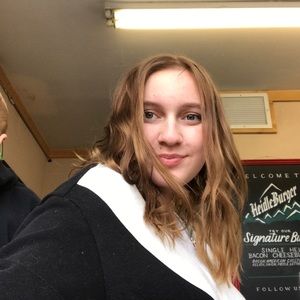 Meet your Posher, Ashlyn